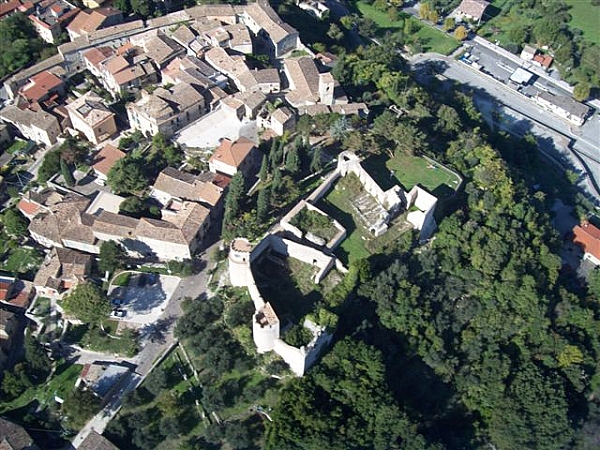 Domus Pico Farnese